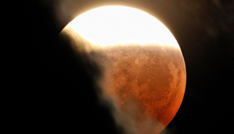 Il 21 gennaio del 2019 l'ombra della Terra sulla Luna ci regalera un nuovo spettacolo astronomico la luna rossa